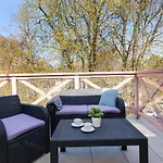 Green Park Rentyear Apartments